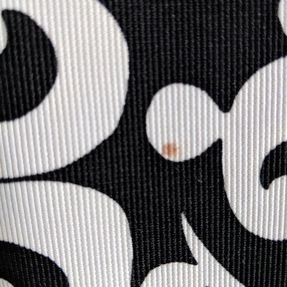 Black and White Sheath Dress - Picture 3 of 3